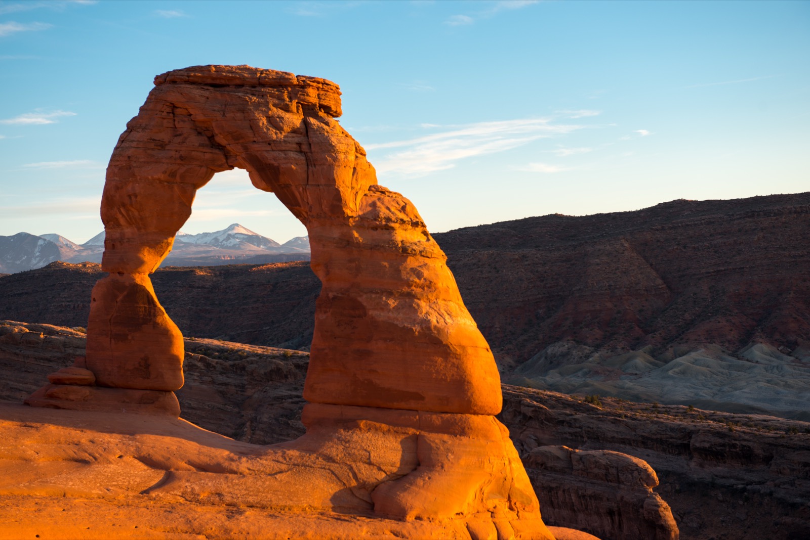 Delicate Arch, a freestanding red sandstone arch, at Arches National Park, Utah