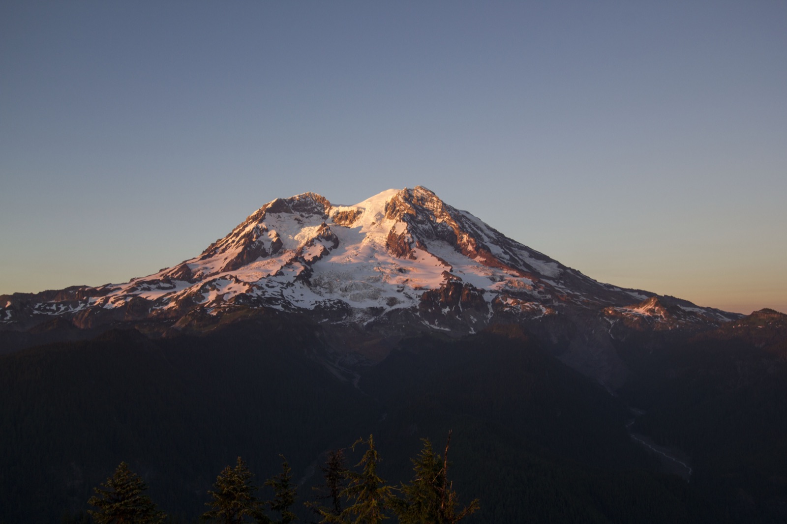 Mount Rainier National Park, The most heavily glaciated peak in the contiguous US, an active volcano visible from Seattle on a clear day