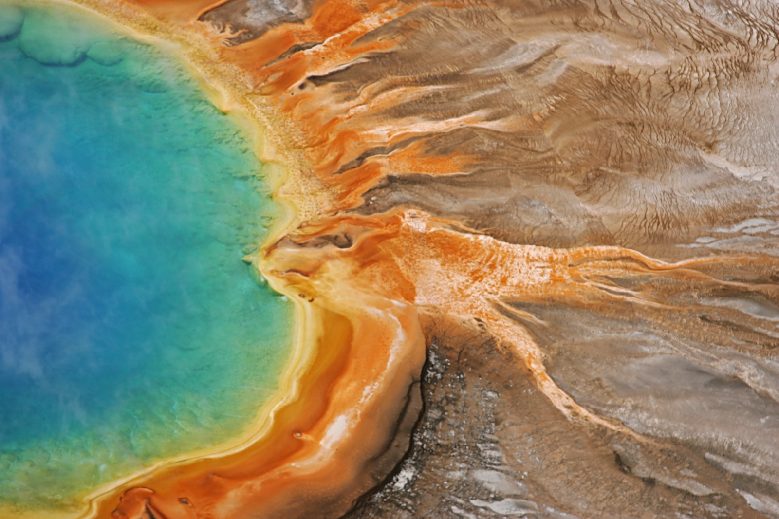 Yellowstone National Park, Over 500 active geysers, more than half of all the geysers on Earth