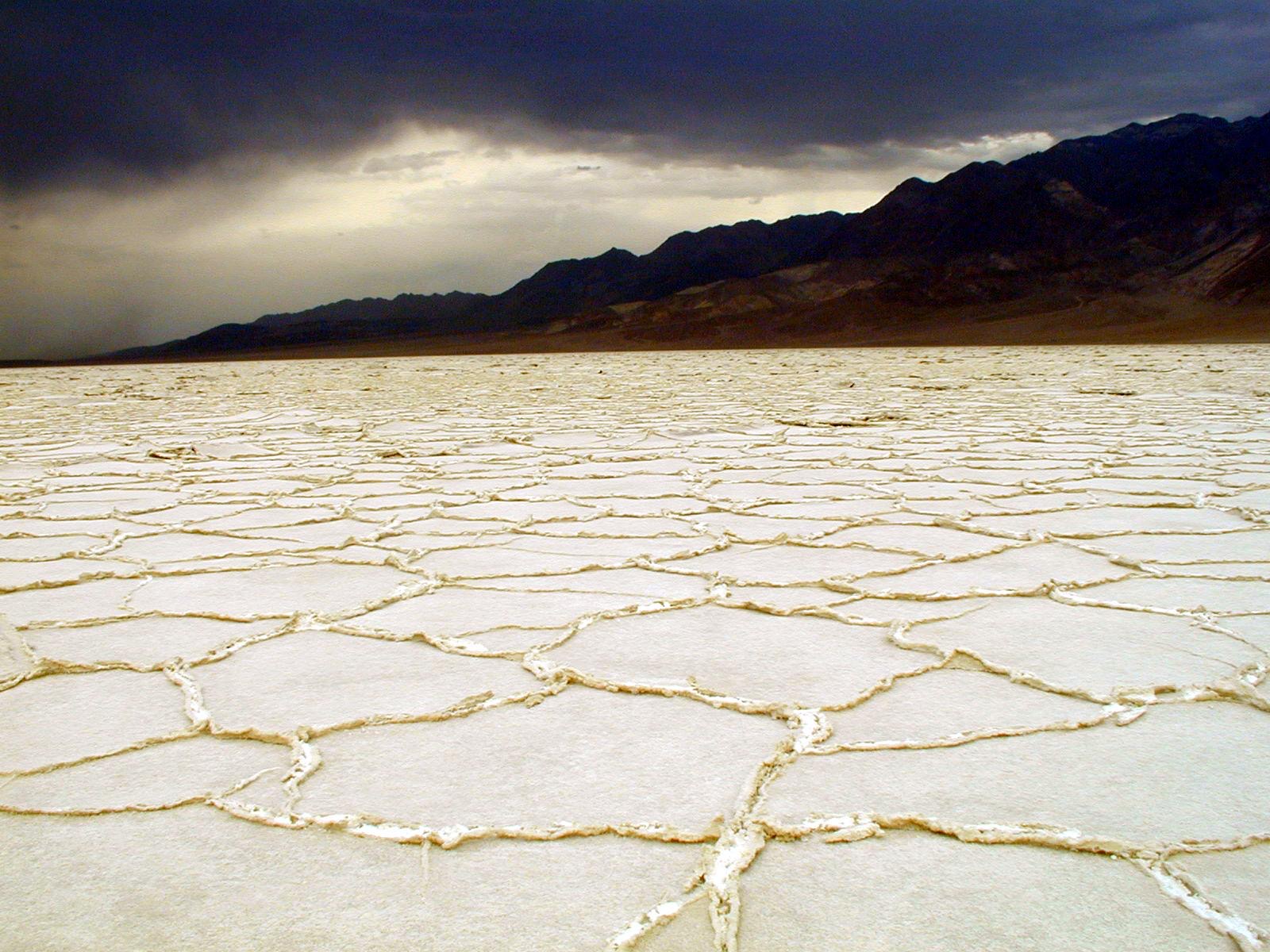 Death Valley National Park, Badwater Basin, 282 feet below sea level, the lowest point in North America